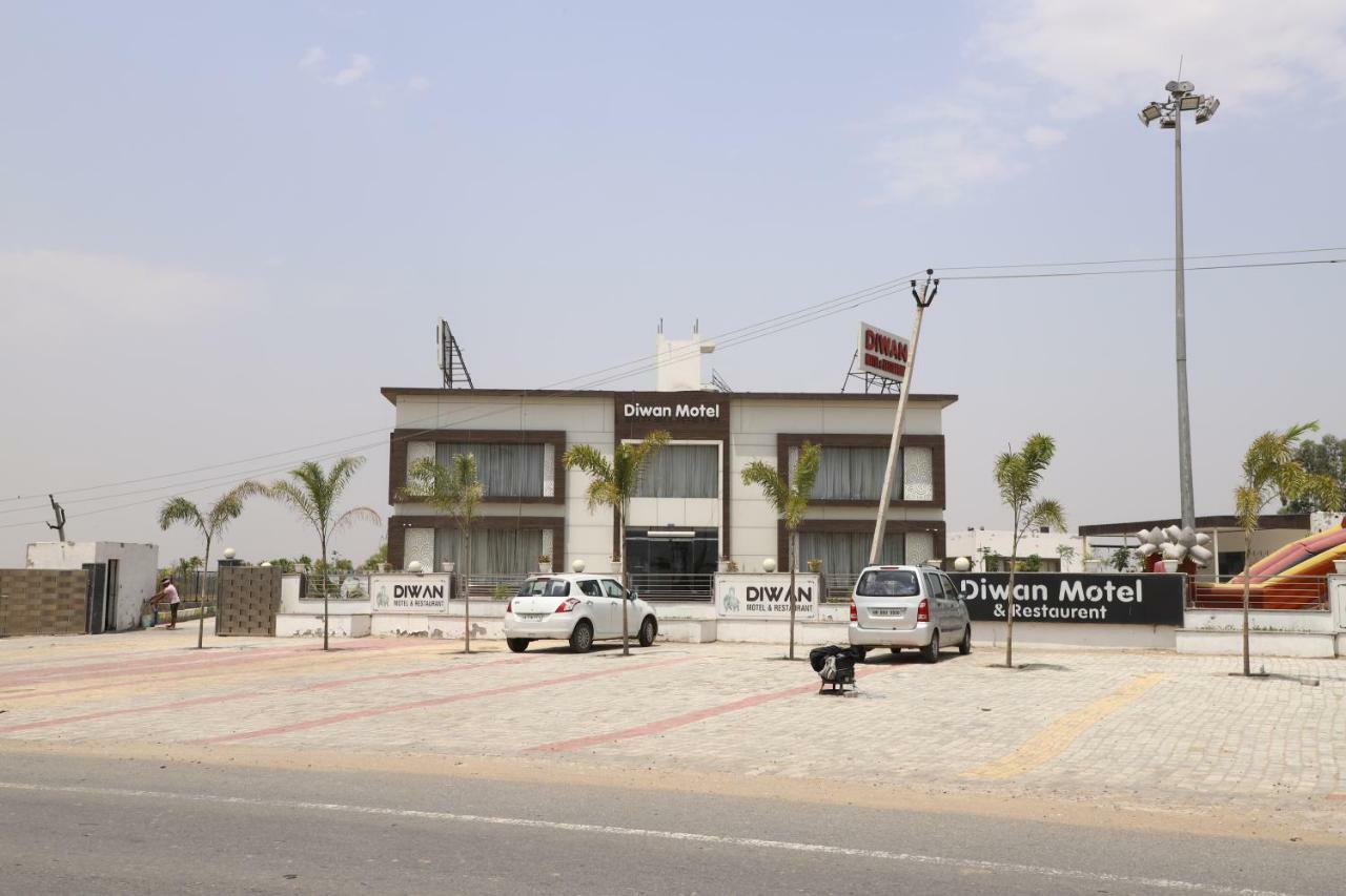 Diwan Hotel And Restaurant Surkhi Exteriör bild